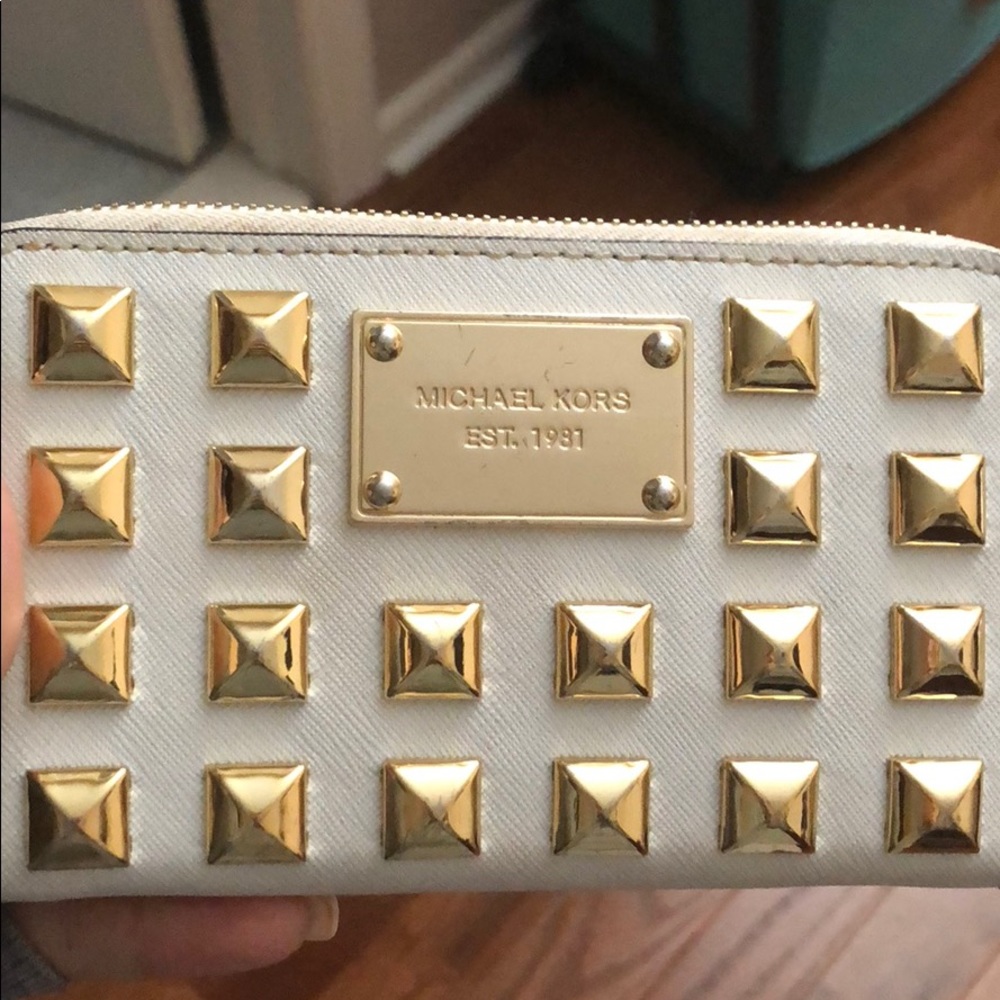 Michael Kors phone wallet